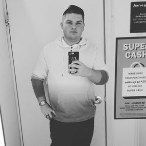 Meet your Posher, Ethan